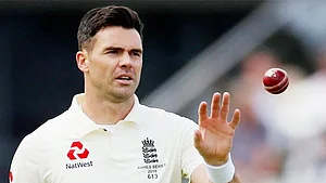 खेल की खबरें: स्लो ओवर रेट को लेकर ICC के नए नियम को पूर्व क्रिकेटर ने बताया खतरनाक और एंडरसन को गेंदबाजी कोच बनाने की मांग