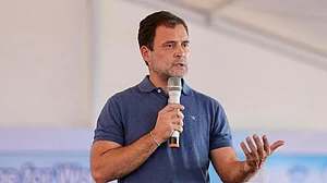 PM Cares Fund में 3 गुना बढ़ा पैसा, एक साल में सिर्फ इतने रुपये खर्च कर पाई सरकार, राहुल गांधी ने साधा निशाना