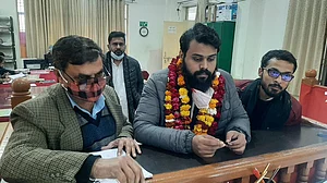 सीएए विरोधी आंदोलन में हिस्सा लेने का मामला पुलिस ने फिर खोला, कांग्रेस के अलीगढ़ उम्मीदवार को किया जिला बदर