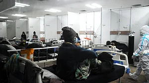 सावधान: कोविड के दोनों टीके लगवाने वाले लोगों की भी जा रही जान, डरा रहे दिल्ली के ये आंकड़े!