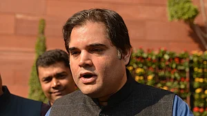 JNU वीसी की नियुक्ति पर भड़के वरुण गांधी, कहा- 'औसत दर्जे' की नियुक्ति से युवाओं का भविष्य खराब होगा