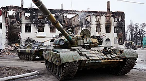 Russia-Ukraine War: जंग के बीच यूक्रेन का बड़ा दावा, कहा- रूस में 100 बस्तियों पर किया कब्जा