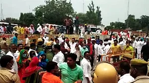 UP Election 2022 Phase 1 Voting: मेरठ के किठौर विधानसभा में सपा-बीजेपी कार्यकर्ताओं में झड़प की खबर, पुलिस बल तैनात