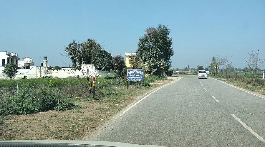 लखीमपुर से ग्राउंड रिपोर्टः चौथे चक्र के व्यूह में फंसी BJP, तराई के किसानों में गुस्सा, शहर में ही घूम रहे भाजपाई