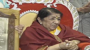 नहीं रहीं लता मंगेशकर, मुंबई के ब्रीच कैंडी अस्पताल में निधन