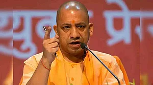 यूपी में बिजली कटौती पर योगी सरकार का नया आदेश, जानें अब कितनी देर कटेगी बिजली और कितनी देर तक होगी आपूर्ति