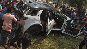 ओडिशा में लखीमपुर खीरी जैसी घटना, विधायक ने भीड़ पर चढ़ाई कार, दस पुलिस कर्मी समते कई घायल
