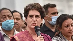 प्रियंका गांधी ने उठाया सेना भर्ती में देरी का मामला, रक्षा मंत्री को लिखा पत्र, भर्ती रैली की मांग की