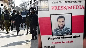 जम्मू-कश्मीर: श्रीनगर में सुरक्षा बलों से मुठभेड़ में मारे गए दो आतंकवादियों में पूर्व पत्रकार भी शामिल