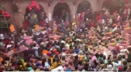 मथुरा: वृंदावन के बांके बिहारी मंदिर में युवा श्रद्धालु की तबीयत बिगड़ी, मौत