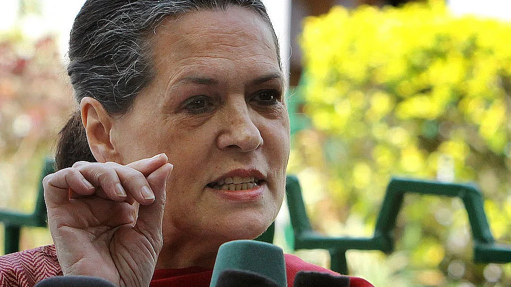 सोनिया गांधी का लेख: हिंदू-मुस्लिम मुद्दा नफरत और विभाजन का है वायरस, देश में इसे फैलाने वालों को मिल रहा समर्थन  