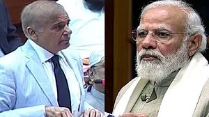 पाकिस्तान के पीएम पद की शपथ लेते ही शहबाज शरीफ ने उठाया कश्मीर का मुद्दा, पीएम मोदी ने दिया जवाब, जानें क्या कहा