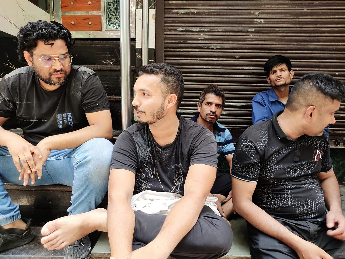 इमरान और उसके दोस्त (फोटो-विश्वदीपक)