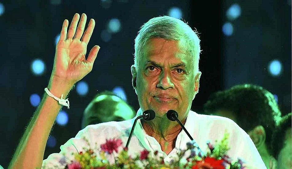 दुनिया की खबरें: हिंसा के बीच रानिल विक्रमसिंघे ने संभाली श्रीलंका की कमान, पाक पीएम शहबाज के खिलाफ जांच होगी बंद
