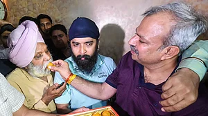 आधी रात को सुनवाई के बाद हाईकोर्ट से BJP नेता तजिंदर बग्गा को मिली राहत, 10 मई तक गिरफ्तारी पर रोक