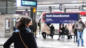 दुनिया की खबरें: यूरोप में कोविड मौतों की संख्या 20 लाख के पार, बांग्लादेश में अधिकारियों के विदेश यात्रा पर रोक