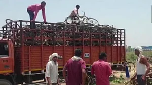 लॉकडाउनः सहारनपुर में नीलाम की गईं प्रवासी मजदूरों की साइकिलें, सवाल उठने पर डीएम ने खाते में पैसे भेजने की बात कही