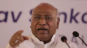 महाराष्ट्र संकट का राष्ट्रपति चुनाव से है कनेक्शन, मल्लिकार्जुन खड़गे बोले- BJP रच रही सरकार गिराने की साजिश