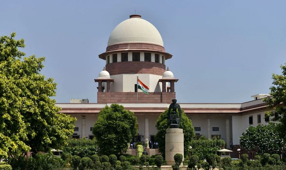 करूर भगदड़: टीवीके ने किया सुप्रीम कोर्ट का रुख, मद्रास हाईकोर्ट के आदेश को दी चुनौती