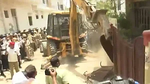 'प्रयागराज में जावेद मोहम्मद के जिस मकान पर सरकार ने चलाया बुलडोजर, वह तो उनके नाम पर है ही नहीं!'