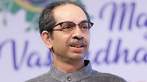 महाराष्ट्र: बागी गुट के खिलाफ सीएम ठाकरे का बड़ा एक्शन, 9 मंत्रियों के विभाग छीने