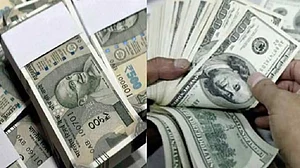 रुपया में रिकॉर्ड गिरावट, 61 पैसे टूटकर अब तक के सबसे निचले स्तर 88.19 प्रति डॉलर पर पहुंचा