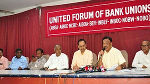 मानसून सत्र से पहले सरकार को घेरने की तैयारी, निजीकरण के खिलाफ ट्विटर अभियान शुरू करेगी बैंक यूनियन्स