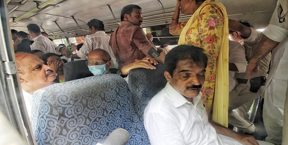 बड़ी खबर LIVE: द्रौपदी मुर्मू भारत की पहली महिला आदिवासी राष्ट्रपति बनीं, पीएम मोदी, राहुल गांधी ने दी बधाई