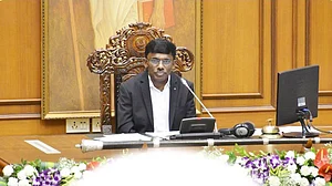 गोवा स्पीकर ने द्रौपदी मुर्मू के दौरे के लिए सदन को स्थगित किया, कांग्रेस ने लोकतंत्र की हत्या बताया