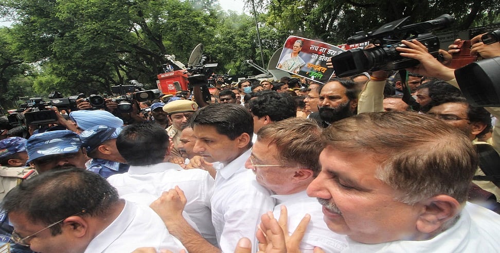 बड़ी खबर LIVE: द्रौपदी मुर्मू भारत की पहली महिला आदिवासी राष्ट्रपति बनीं, पीएम मोदी, राहुल गांधी ने दी बधाई