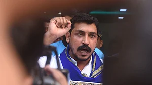 डूब गया चंद्रशेखर का 'तेज़'? भीम आर्मी में फूट, आजाद को 'रावण' सा अहंकारी बताकर अपनों ने छोड़ा साथ