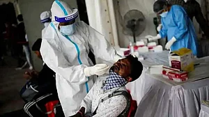 देश में बढ़ रहा है कोरोना का कहर! 24 घंटे में 17 हजार से ज्यादा नए केस मिले, 23 मरीजों की गई जान