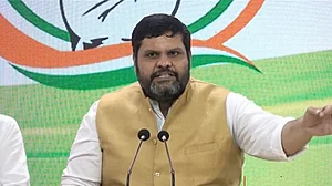 कॉर्पोरेट टैक्स छूट से देश को 1.84 करोड़ का नुकसान, आखिर पूंजीपतियों तक ही क्यों सीमित है सूट-बूट सरकार- कांग्रेस