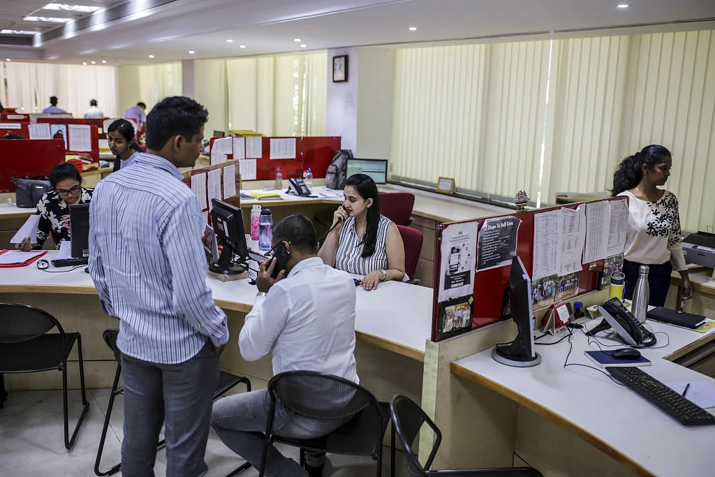 बेहतर हालत के बावजूद सरकारी बैंकों को निजी हाथों में क्यों देने को आतुर है केंद्र? बेचने का विचार छोड़ ये काम करे सरकार 