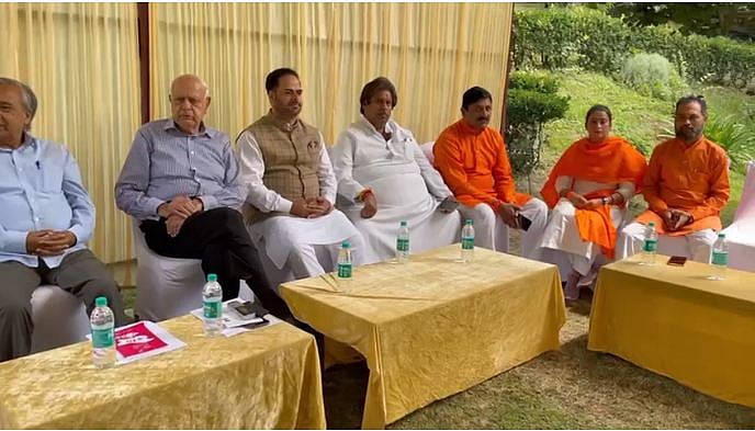 गैर-कश्मीरी मतदान विवाद: फारूख अब्दुला ने बुलाई सर्वदलीय बैठक, शिवसेना भी हुई शामिल, कहा- सरकार के फैसले से अंत तक लड़ेंगे