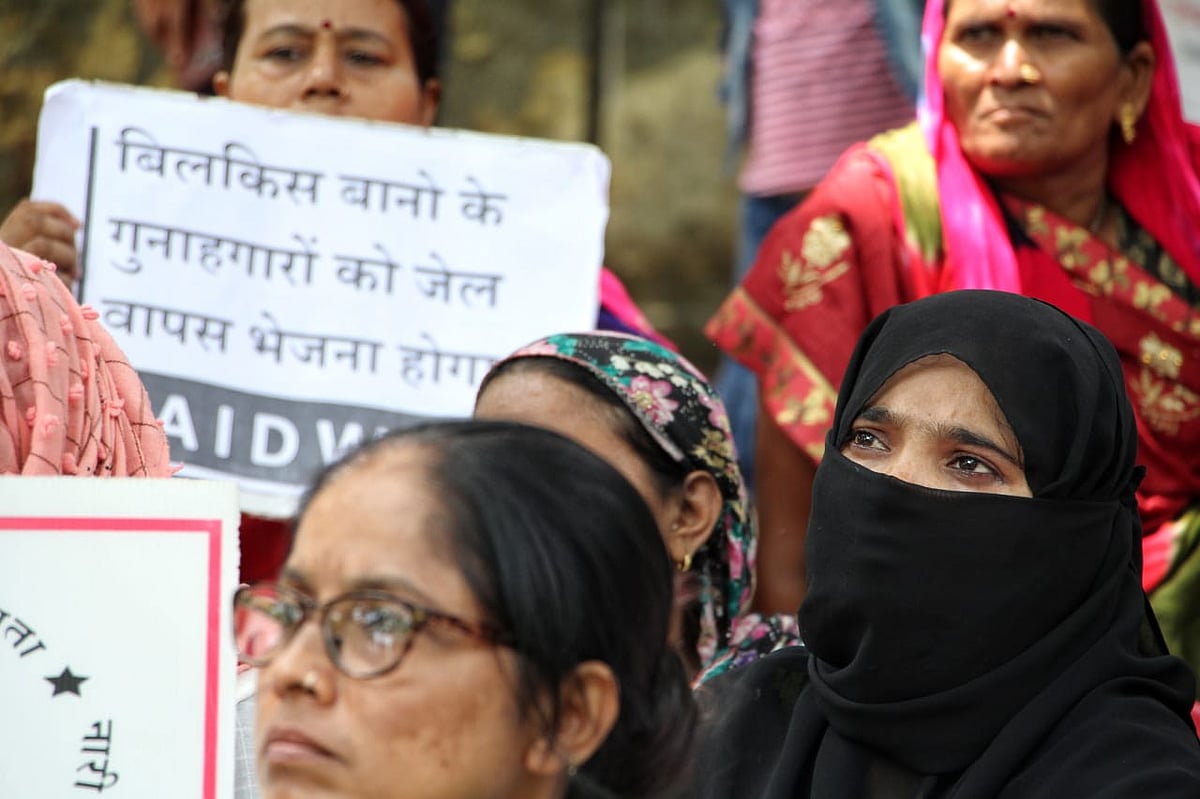 बिलकीस बानो केस: महिलाओं के सम्मान और हर गैर जरूरी मुद्दे को उछालने वाले टीवी चैनल क्यों हैं खामोश?