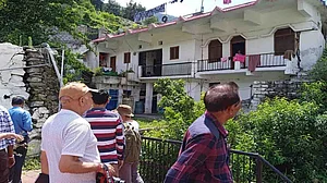 कहीं इतिहास तो नहीं बन जाएगा देवभूमि का ये शहर? अस्तित्व बचाने के लिए वैज्ञानिक चिंतित, लगातार हो रहे भू धंसाव