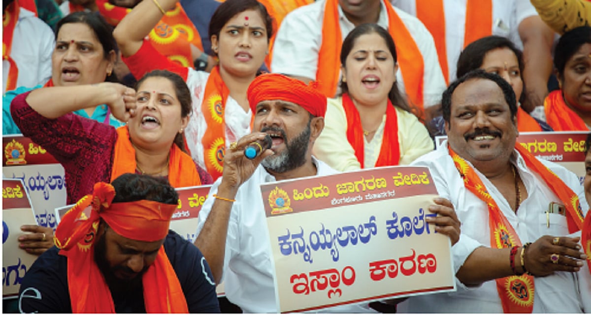 कर्नाटक को लेकर बीजेपी के भीतर अजीब सा डर! लिंगायतों को प्रभावित करने में जुटे शाह    
