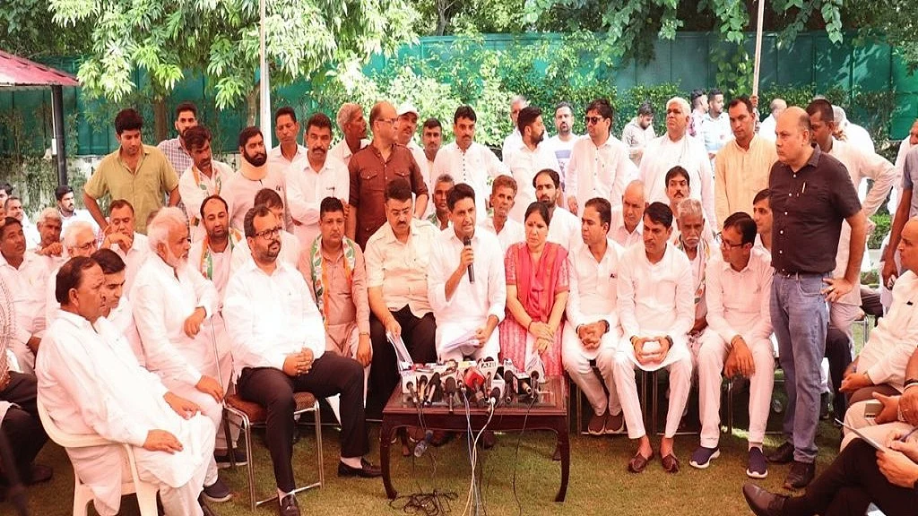 फोटो: @DeependerSHooda