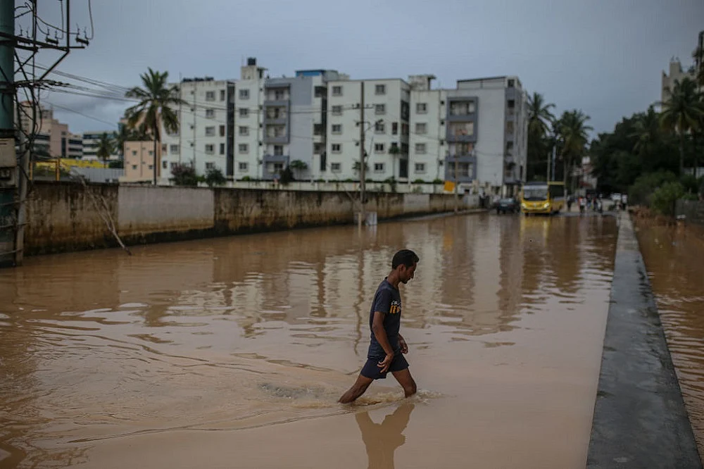 पानी ही उतार रहा बड़े और स्मार्ट शहरों का पानी, विकास के नाम पर प्रकृति का दोहन पड़ रहा भारी