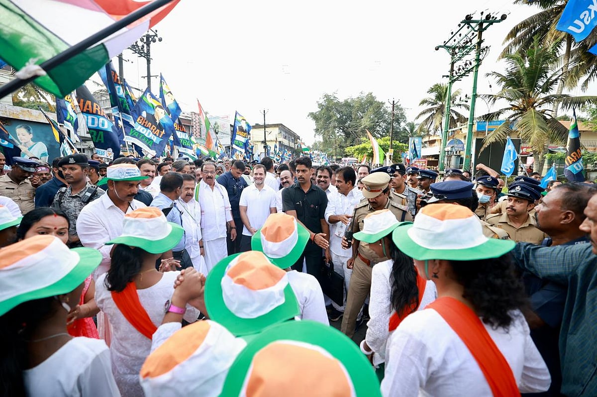 भारत जोड़ो यात्रा: केरल में 'भारत यात्रियों' का जोरदार स्वागत, ढोल की थाप पर नाचते-गाते नजर आए लोग