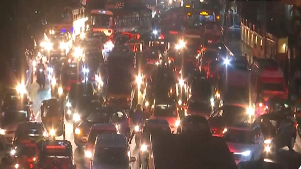 फोटोः वीडियोग्रैब