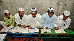 यूपी में मदरसों का सर्वे, असम में बुलडोज़र: क्या ऐसे कायम होगा मुसलमानों के साथ भरोसा!