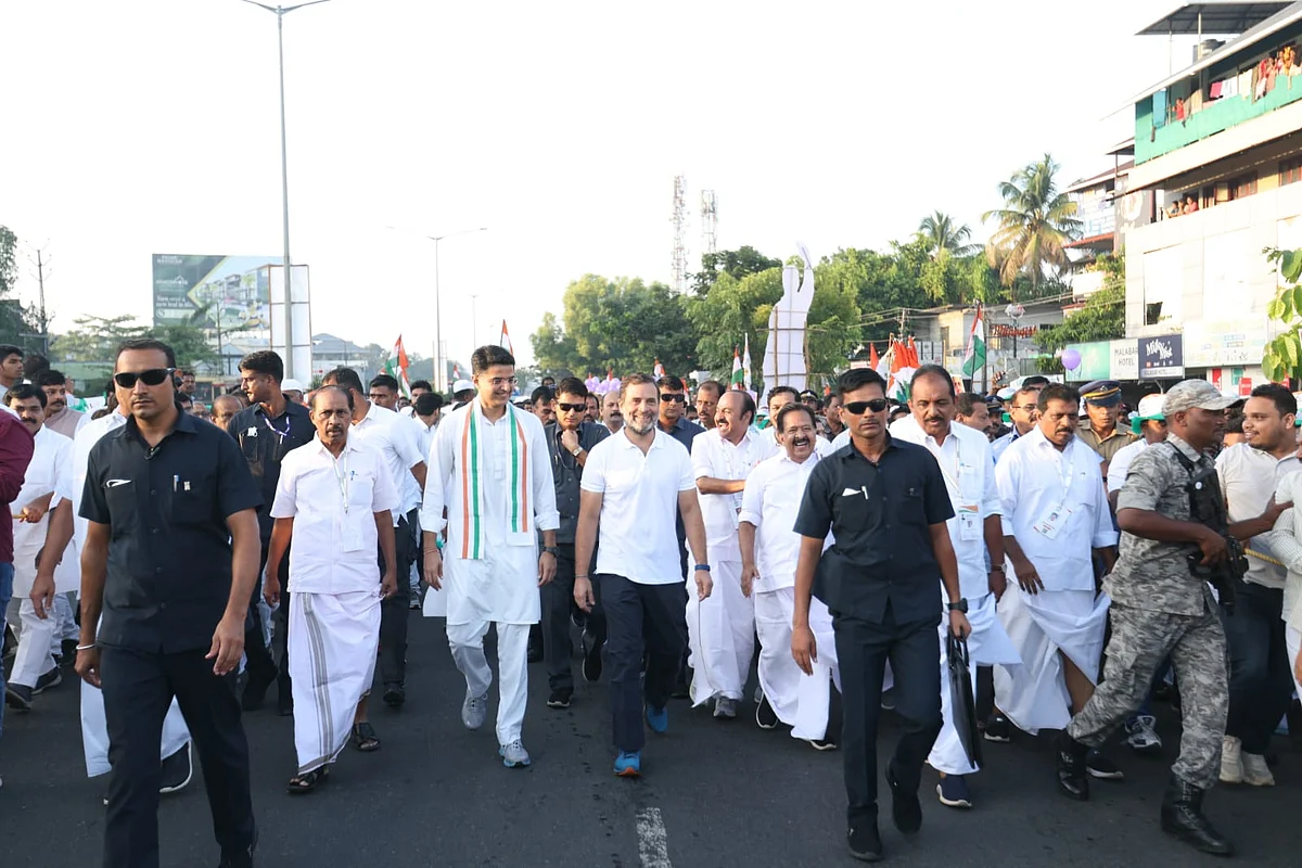 देश को एक करने के अभियान 'भारत जोड़ो यात्रा' के लिए छोड़ दी एयर इंडिया की नौकरी