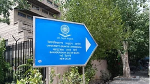 एडुटेक कंपनियों के विदेशी ऑनलाइन PHD में दाखिला न लें छात्र, UGC ने मान्यता नहीं होने की दी जानकारी