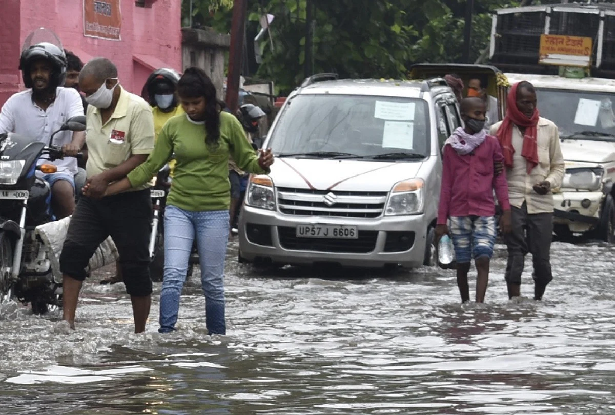 मामूली बारिश में ही दरिया-दरिया क्यों हो जाते हैं ये शहर? स्मार्ट सिटी के दावे करने वाली सरकार इस मोर्चे पर पूरी तरह फेल!