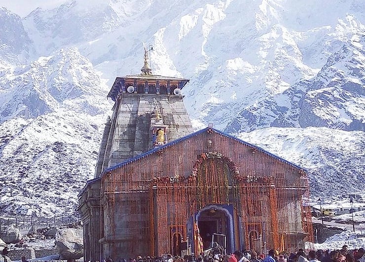 उत्तराखंड में चरम पर फर्जीवाड़ा! श्रद्धालुओं को हेली सेवा के नाम पर लगाया जा रहा लाखों का चूना, क्या कर रही धामी सरकार?