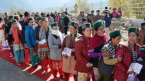 हिमाचल प्रदेश चुनाव में 55.92 लाख मतदाता डालेंगे वोट, 1.93 लाख युवा पहली बार करेंगे मतदान