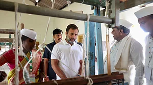 गांधी की हत्या करने वाली विचारधारा के खिलाफ लड़ाई जारी, सभी देशवासी इस संघर्ष में हों शामिलः राहुल गांधी