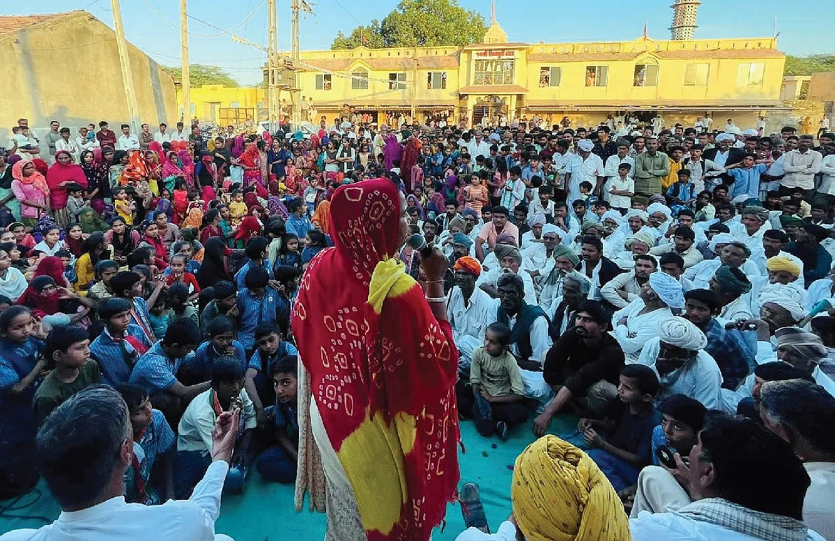 गुजरात चुनाव: कांग्रेस के खामोश प्रचार से उड़ गई है बीजेपी की नींद, ‘विकास दूतों’ के बीच मचा है रोना-धोना!